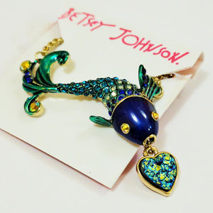 Betsey Johnson Blue Fish Pendant Necklace